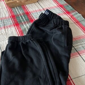 GAP Classic Black Sweatpants